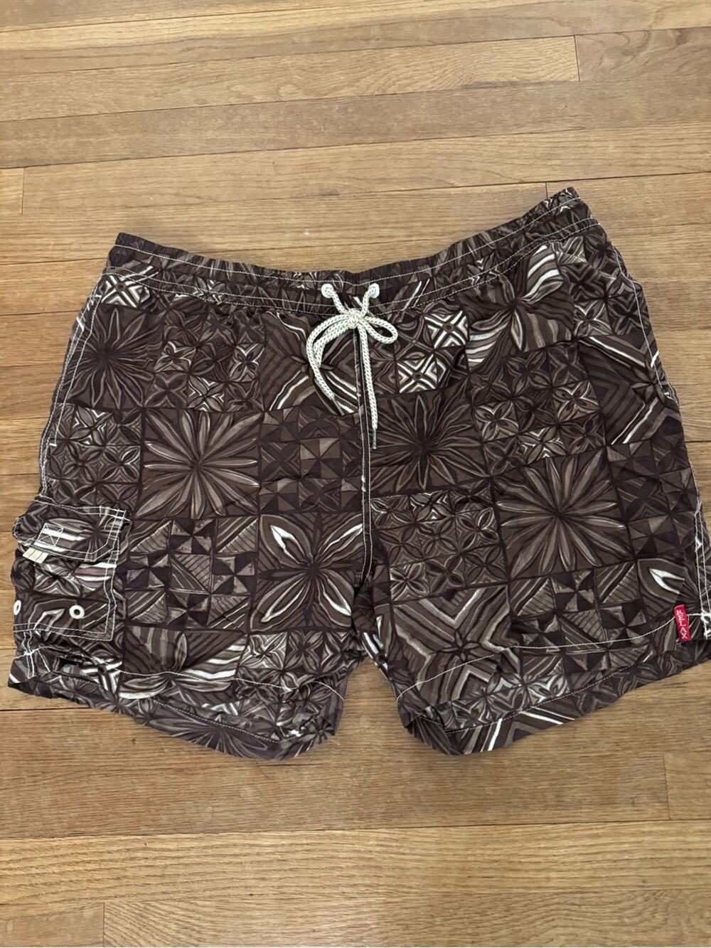 Tommy Bahama Men's Brown Geometric Print Swim Trunks - Size XXL
b50